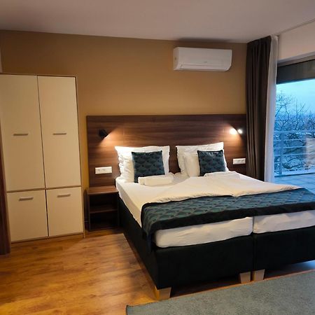 River View Apartments Hotel Bratislava Luaran gambar