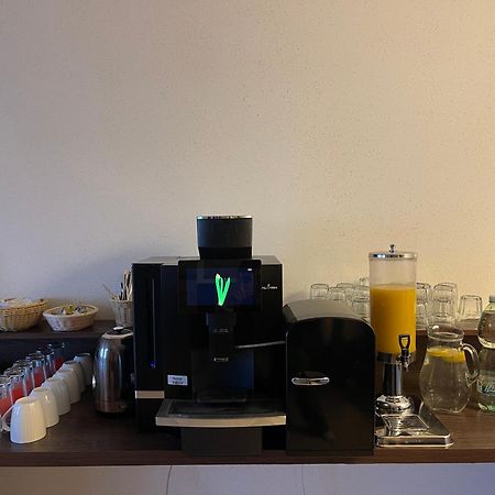 River View Apartments Hotel Bratislava Luaran gambar