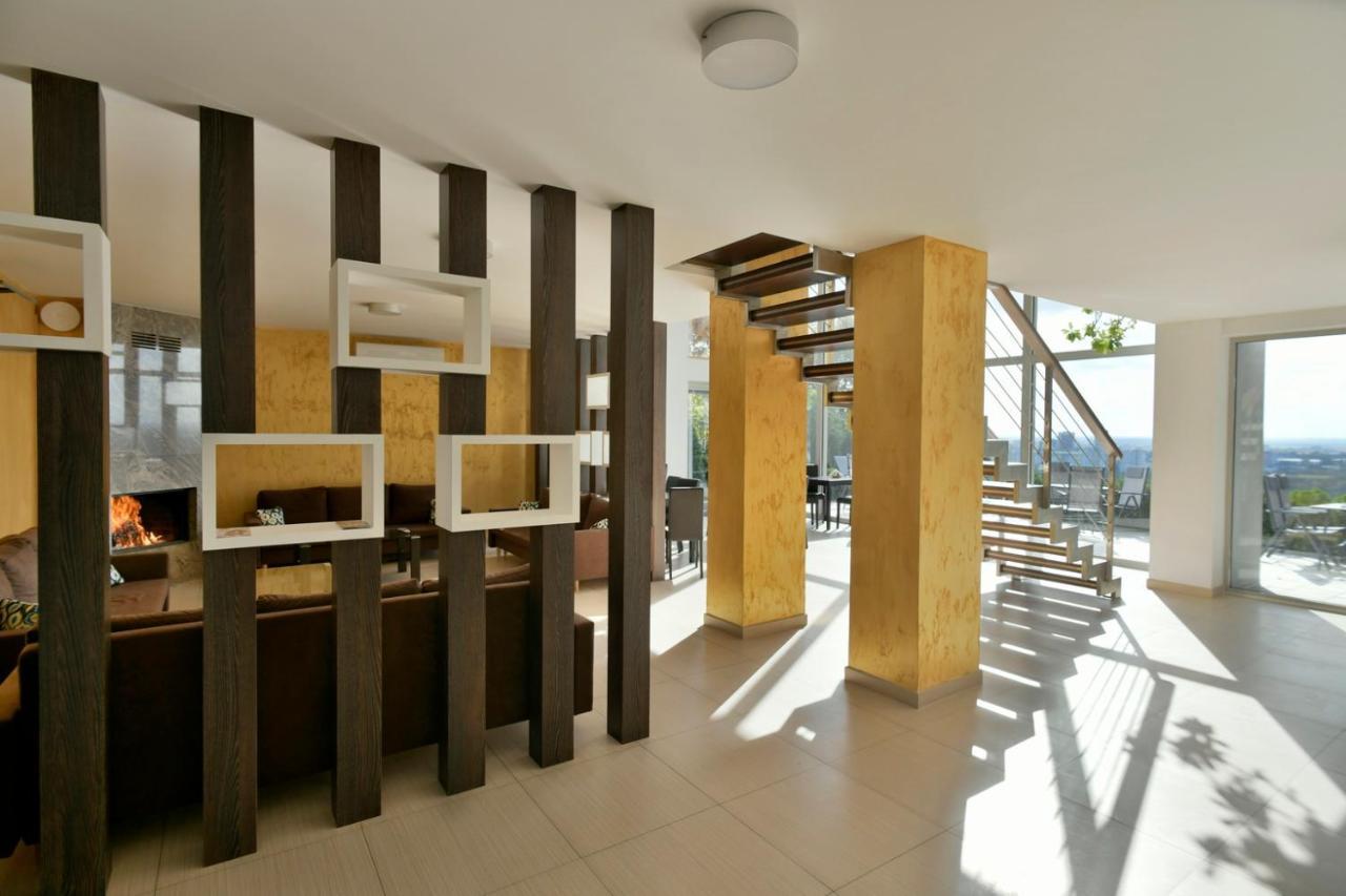 River View Apartments Hotel Bratislava Luaran gambar