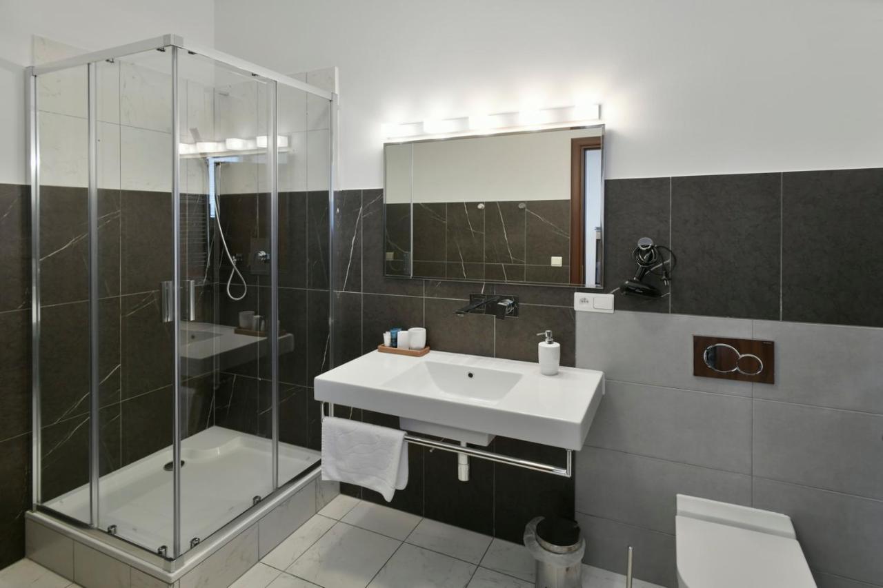 River View Apartments Hotel Bratislava Luaran gambar