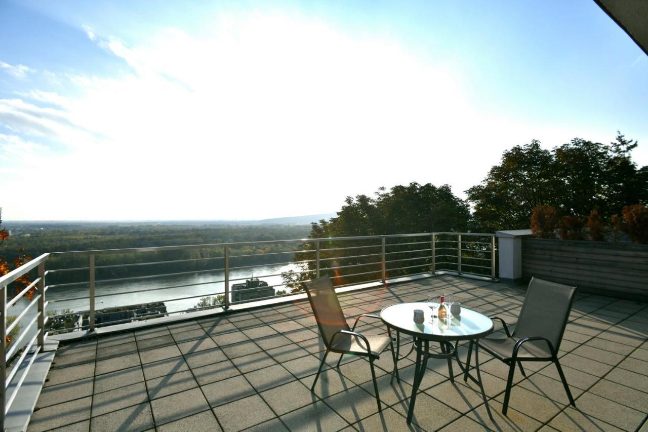 River View Apartments Hotel Bratislava Luaran gambar