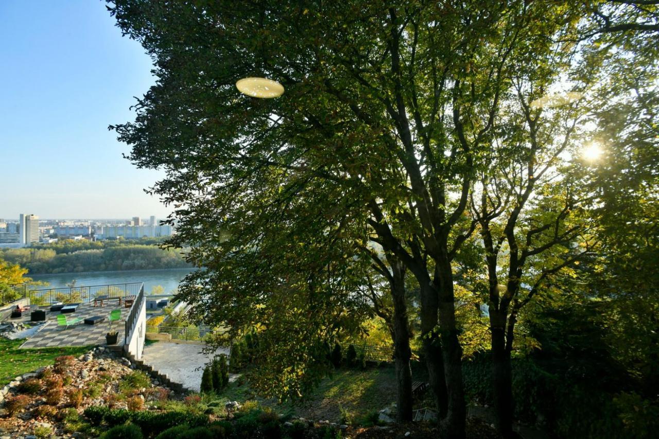 River View Apartments Hotel Bratislava Luaran gambar