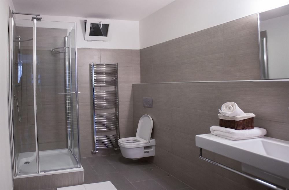River View Apartments Hotel Bratislava Luaran gambar