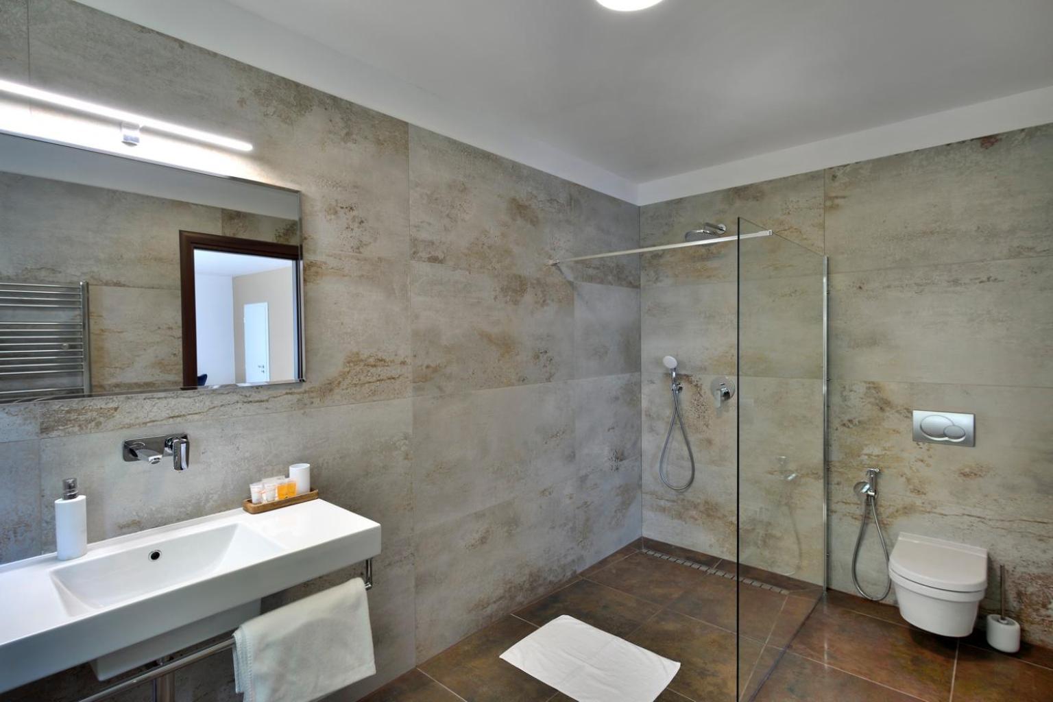 River View Apartments Hotel Bratislava Luaran gambar