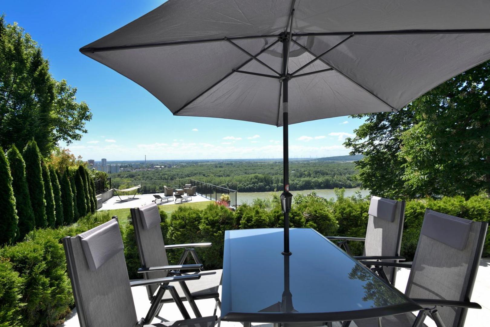 River View Apartments Hotel Bratislava Luaran gambar