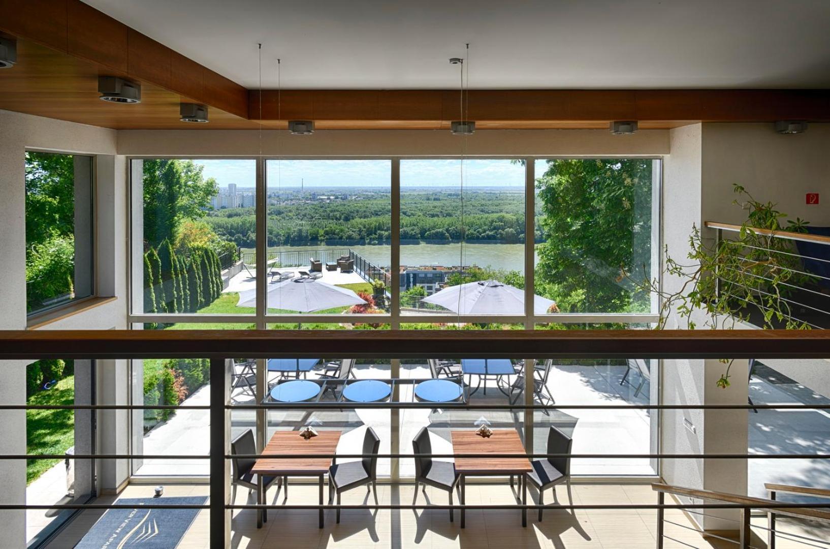 River View Apartments Hotel Bratislava Luaran gambar