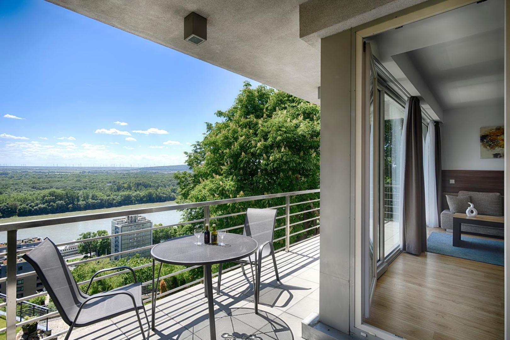 River View Apartments Hotel Bratislava Luaran gambar